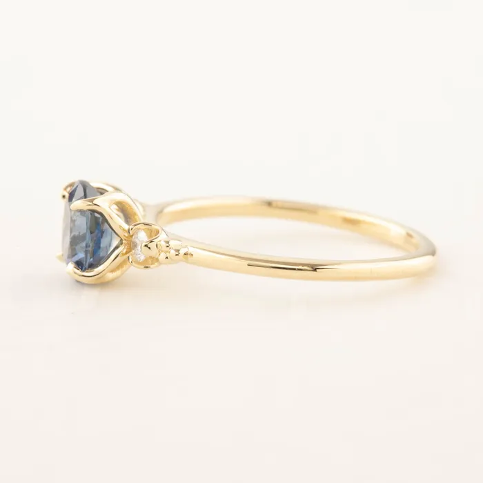 Estel Ring 105ct Blue Sapphire One of a kind Envero Jewelry Rings Estel Ring 105ct Blue Sapphire One of a kind Envero Jewelry Rings