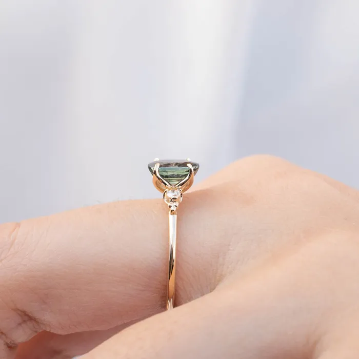 Estel Ring 172ct Peacock Green Sapphire One of a kind Envero Jewelry Rings Estel Ring 172ct Peacock Green Sapphire One of a kind Envero Jewelry Rings