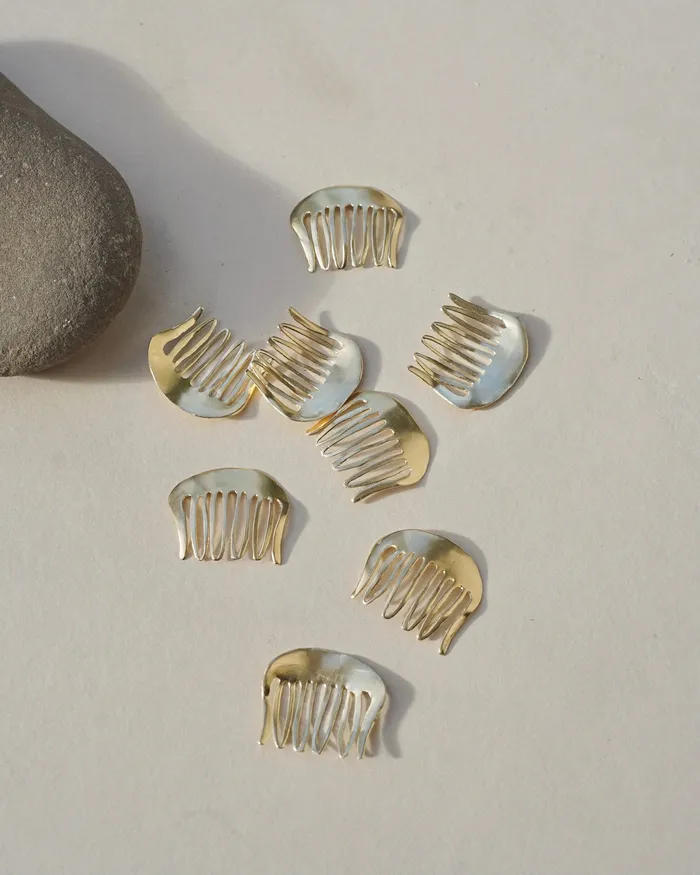 Mountainside Jewelry Earrings Cala Comb