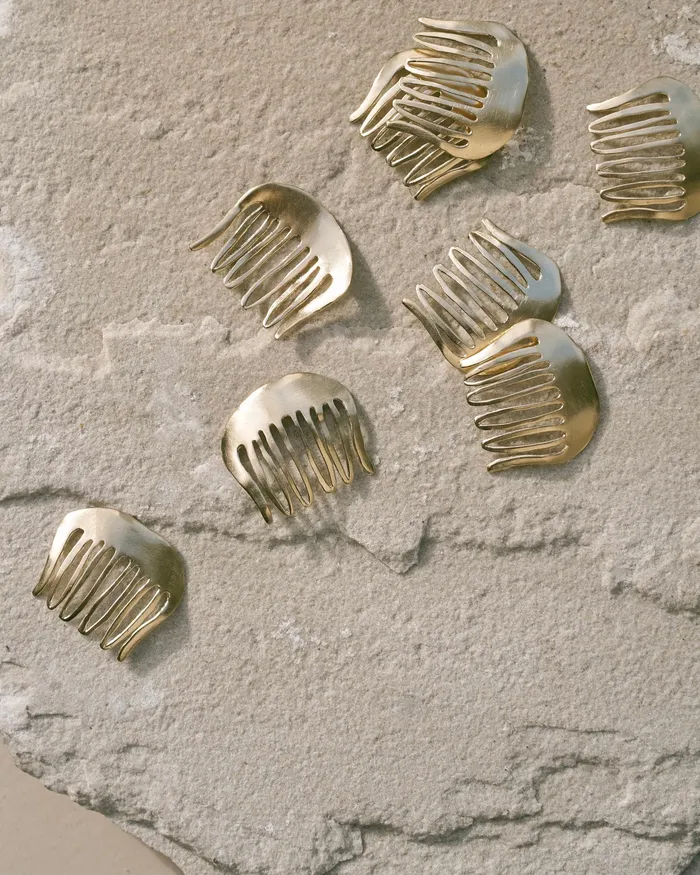 Mountainside Jewelry Earrings Cala Comb