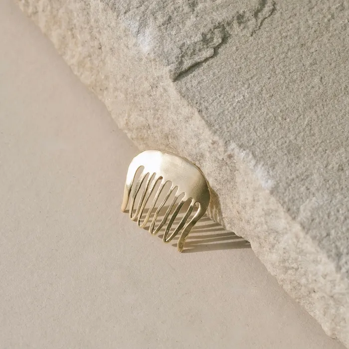 Mountainside Jewelry Earrings Cala Comb
