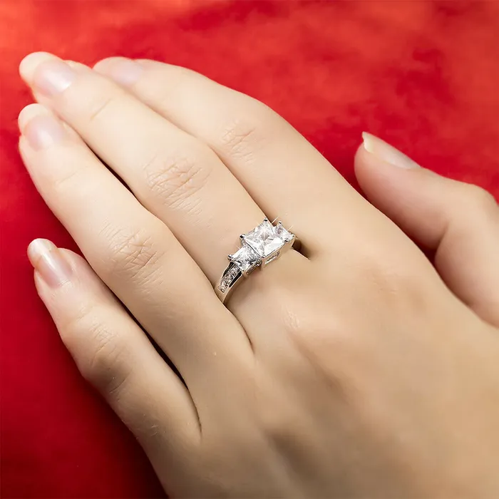 Rings mayamila Womens 15 Carat CT 3 Stone Bridal Engagement Ring Princess Cut Sterling Silver