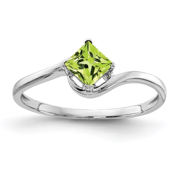 Goldia Rings 14k White Gold 4mm Princess Cut Peridot ring